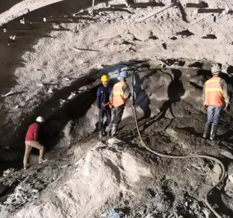 南丰拱顶带模注浆料的施工流程及注意事项